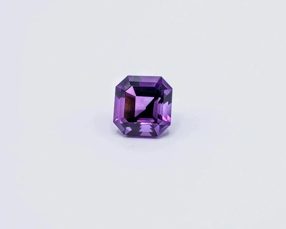 "8.63 ct Royal Amethyst — Kitui, Kenya - LUVICI GEMS INTERNATIONAL"