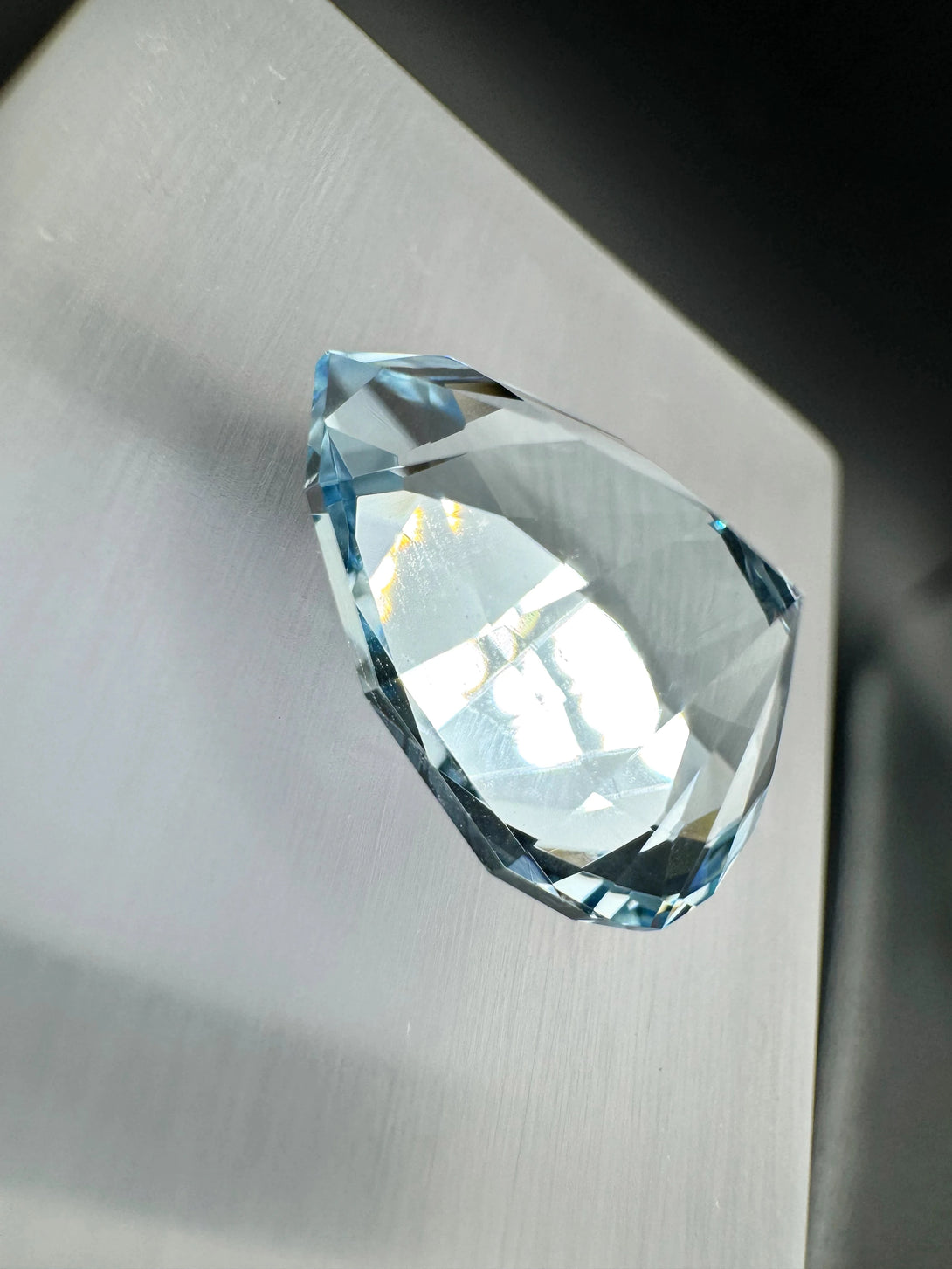 Fancy Pear Aquamarine 7.08ct | Mermaids Tear LA MAISON | THE OFFICIAL LUVICI STORE
