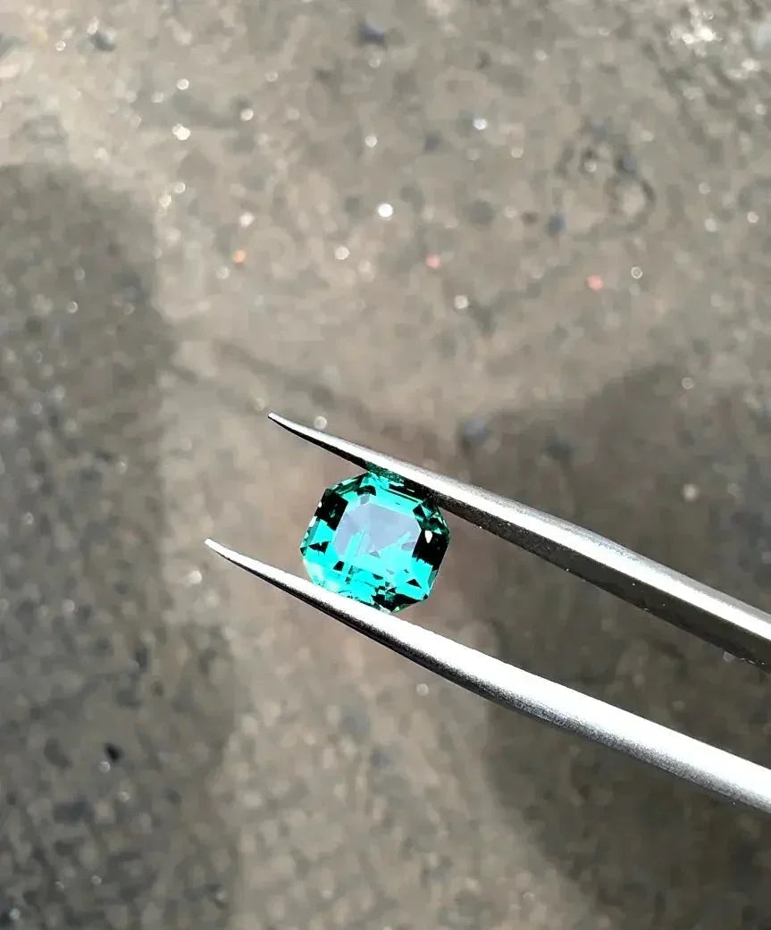 "1.95 ct Lagoon Tourmaline | A Mesmerizing Ode to Liquid Elegance - LUVICI GEMS INTERNATIONAL"