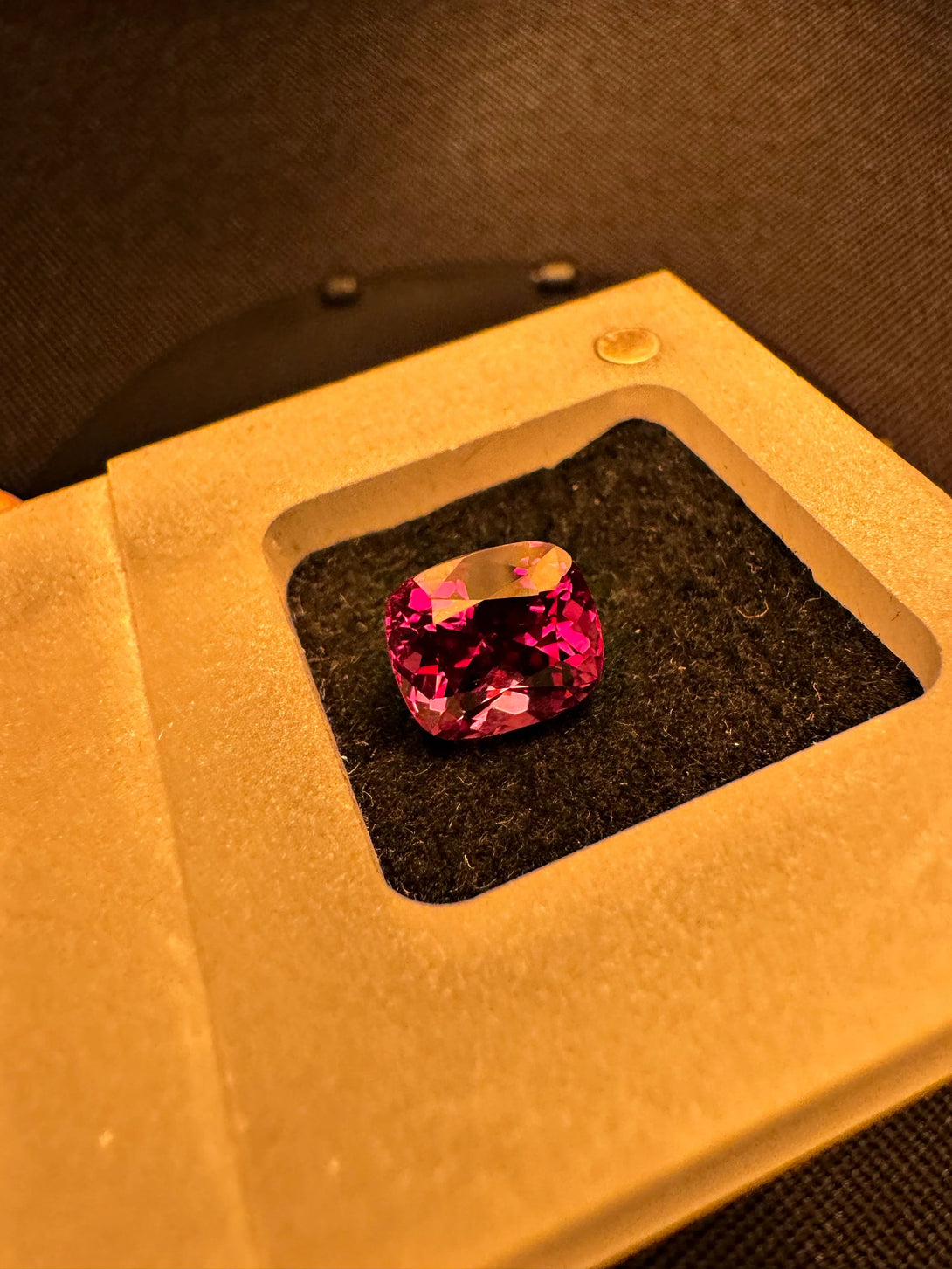 The Optical Illusionist | Tanzanian Color Shift Garnet 5.46 ct LUVICI GEMS INTERNATIONAL
