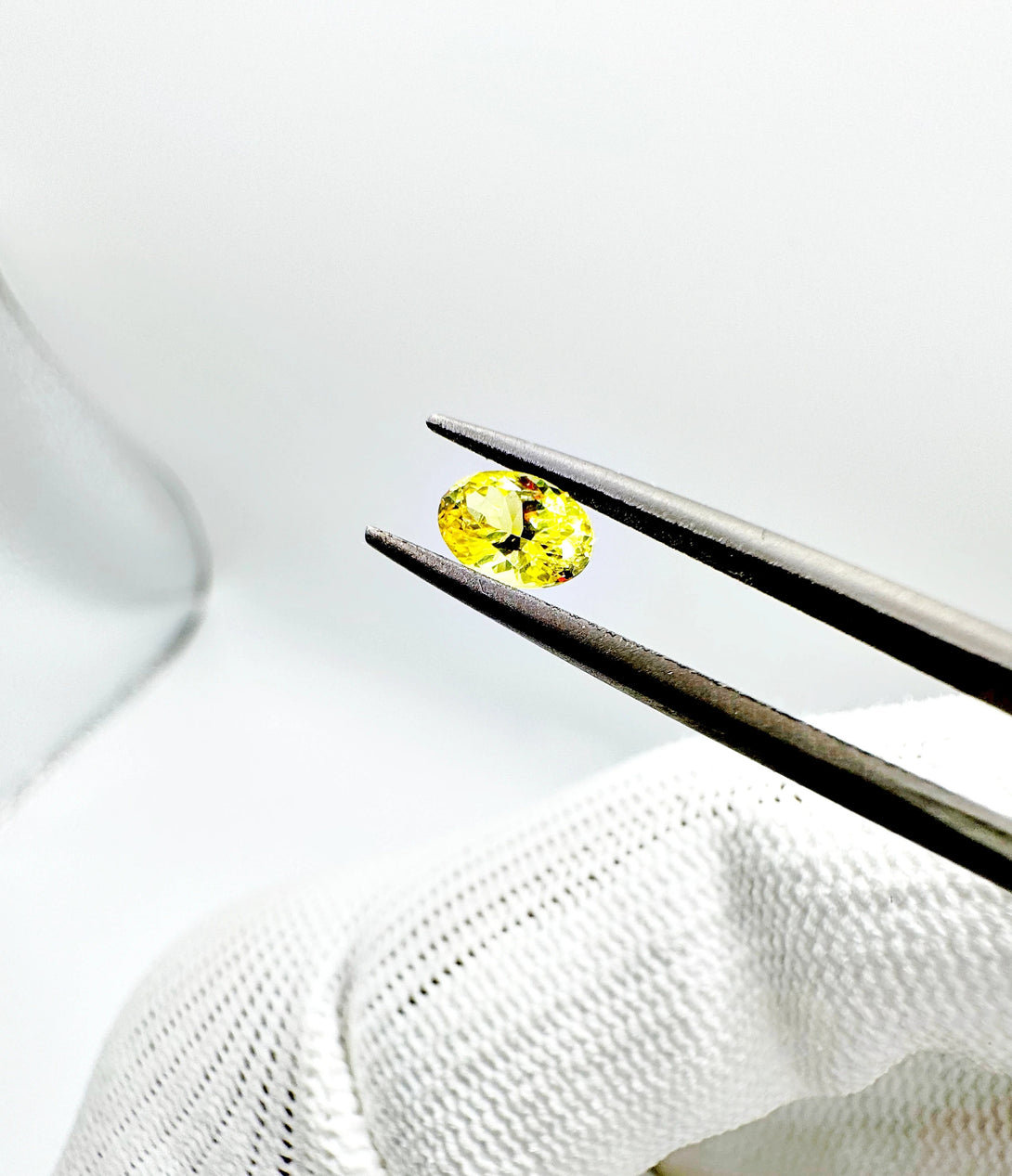 The Oval Canary | 0.7ct Oval Sapphire - LUVICI GEMS INTERNATIONAL