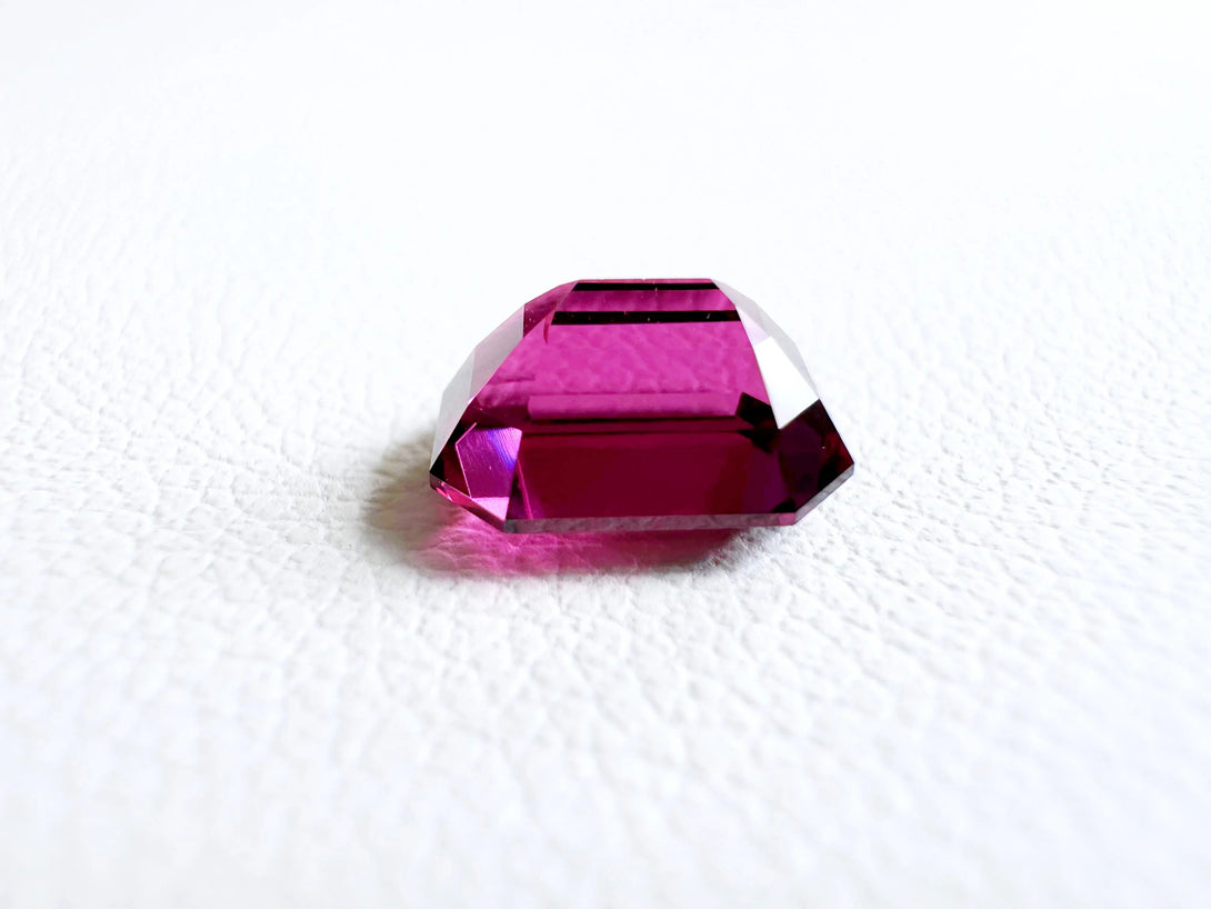 1.96 ct Magenta Rhodolite from Kangala | Neon Violetish Red - LUVICI GEMS INTERNATIONAL