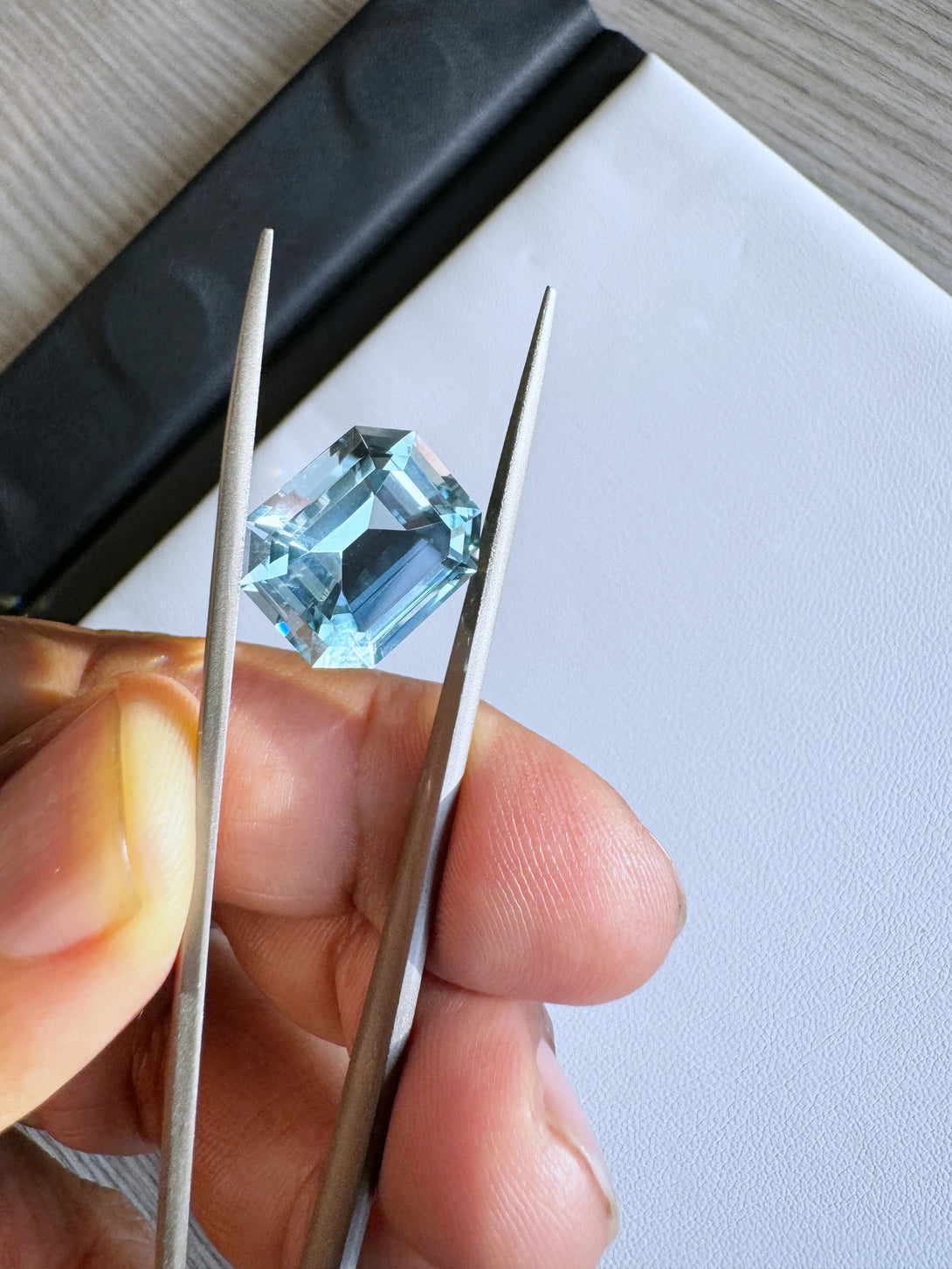 10.43 ct SKY BLUE -AQUAMARINE -EMERALD/OCTAGON CUT | TANZANIA - LUVICI GEMS INTERNATIONAL