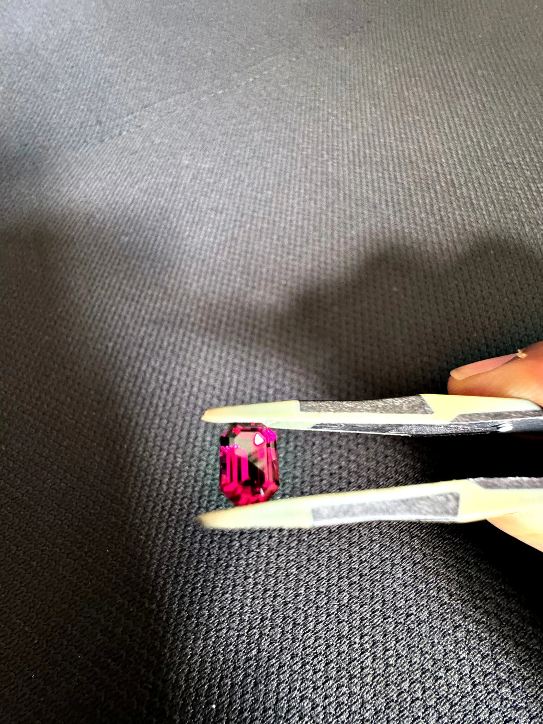 1.96 ct Magenta Rhodolite from Kangala | Neon Violetish Red - LUVICI GEMS INTERNATIONAL