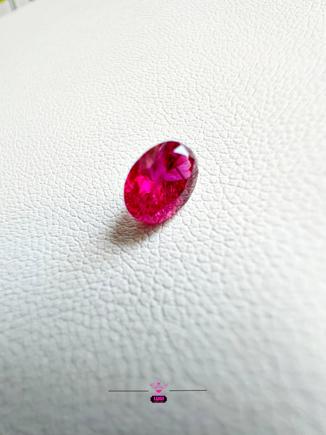 Le Feu Sauvage | Mozambique 1.1 ct Ruby | Symphonie d’Afrique - LUVICI GEMS INTERNATIONAL