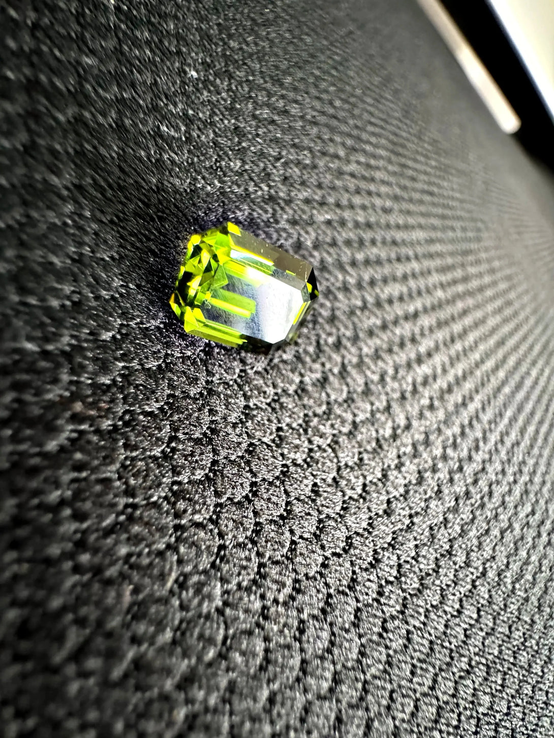 “Chrome Tourmaline ” — The Crown Jewel of Voi 2.44ct - LUVICI GEMS INTERNATIONAL