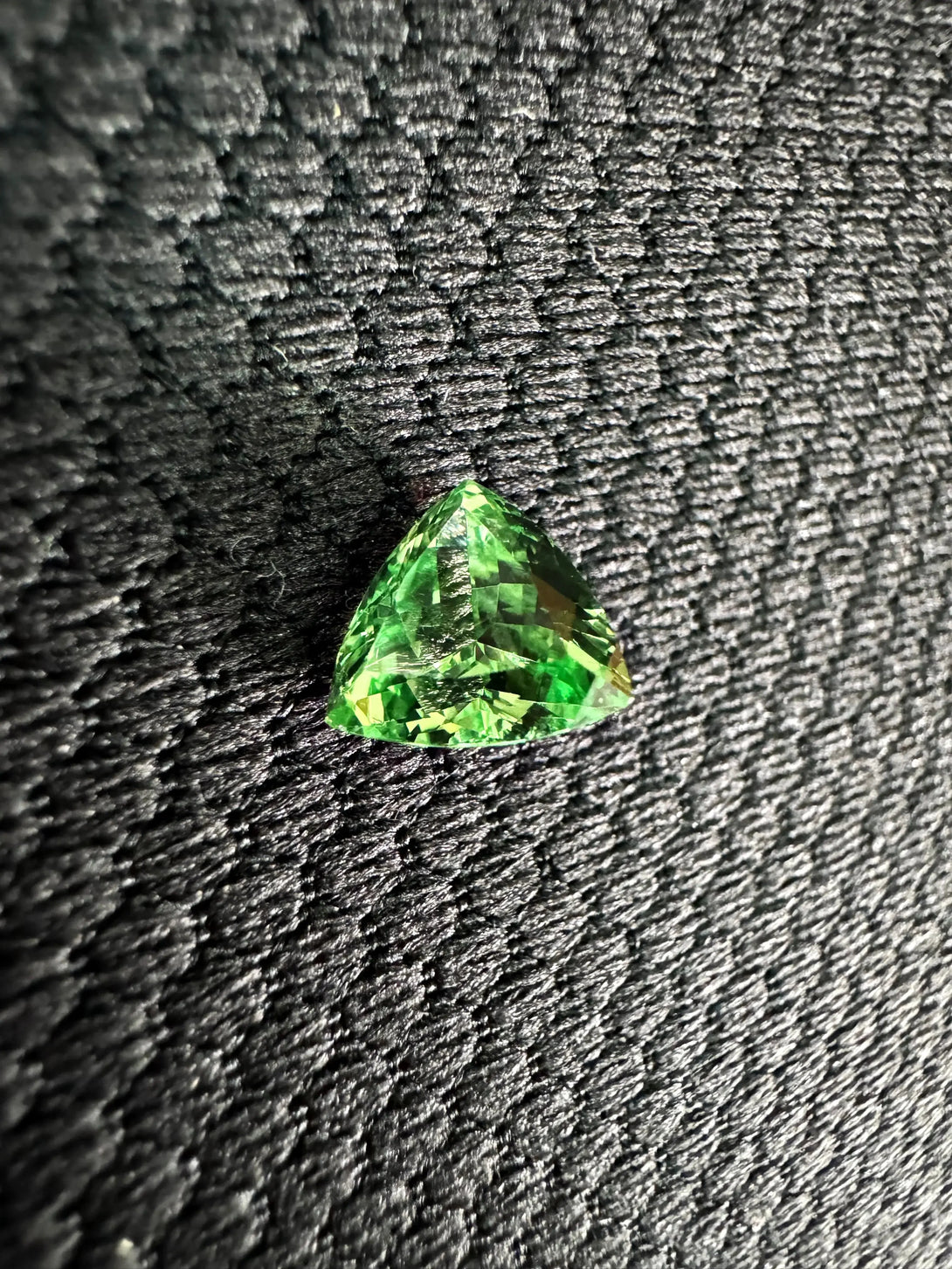1.79 ct Majestic Merelani Mint Garnet | A Heirloom Born of Earth’s Secret Whispers - LUVICI GEMS INTERNATIONAL