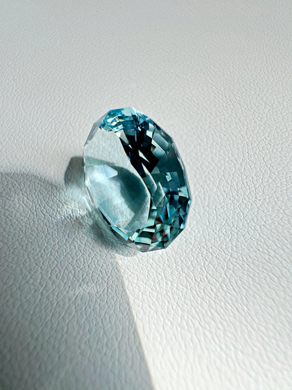 8.44ct Fancy Oval Sky Blue Aquamarine -Aqua Bliss - LUVICI GEMS INTERNATIONAL