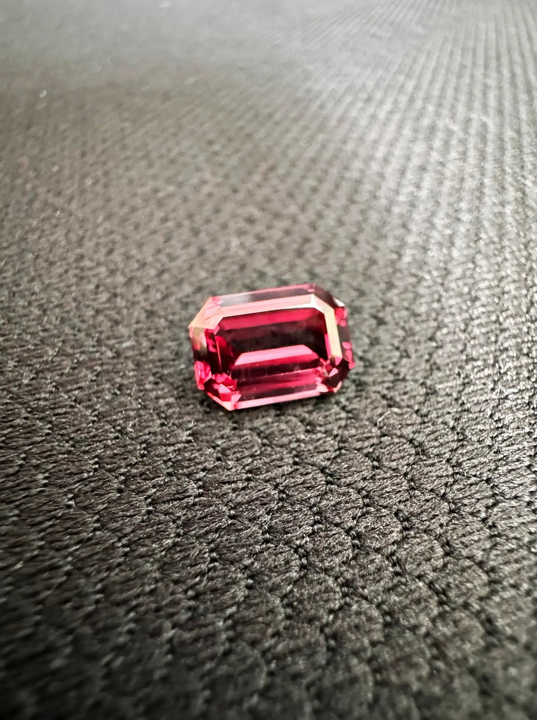4.18 ct Pinkish Red Malaia Garnet | Tanga Rarest Jewel - LUVICI GEMS INTERNATIONAL