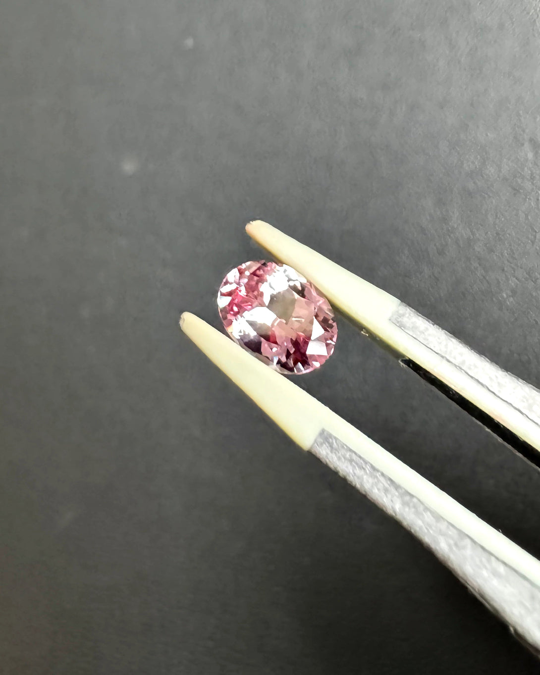 The Mystique Gem | 1.27 ct Color Change Garnet - LUVICI GEMS INTERNATIONAL
