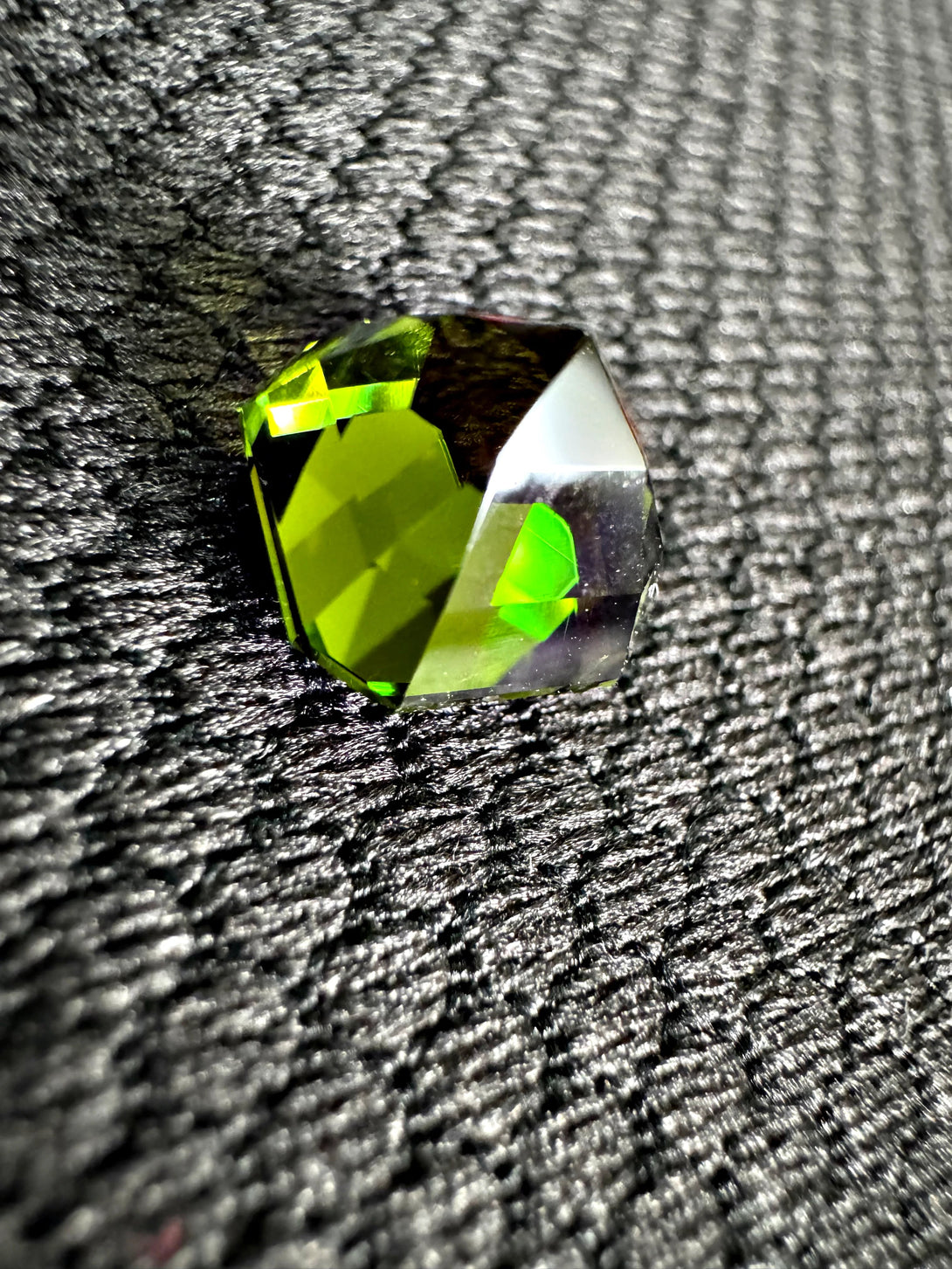 3.76 CT CHROME TOURMALINE | ASSCHER CUT MASTERPIECE - LUVICI GEMS INTERNATIONAL