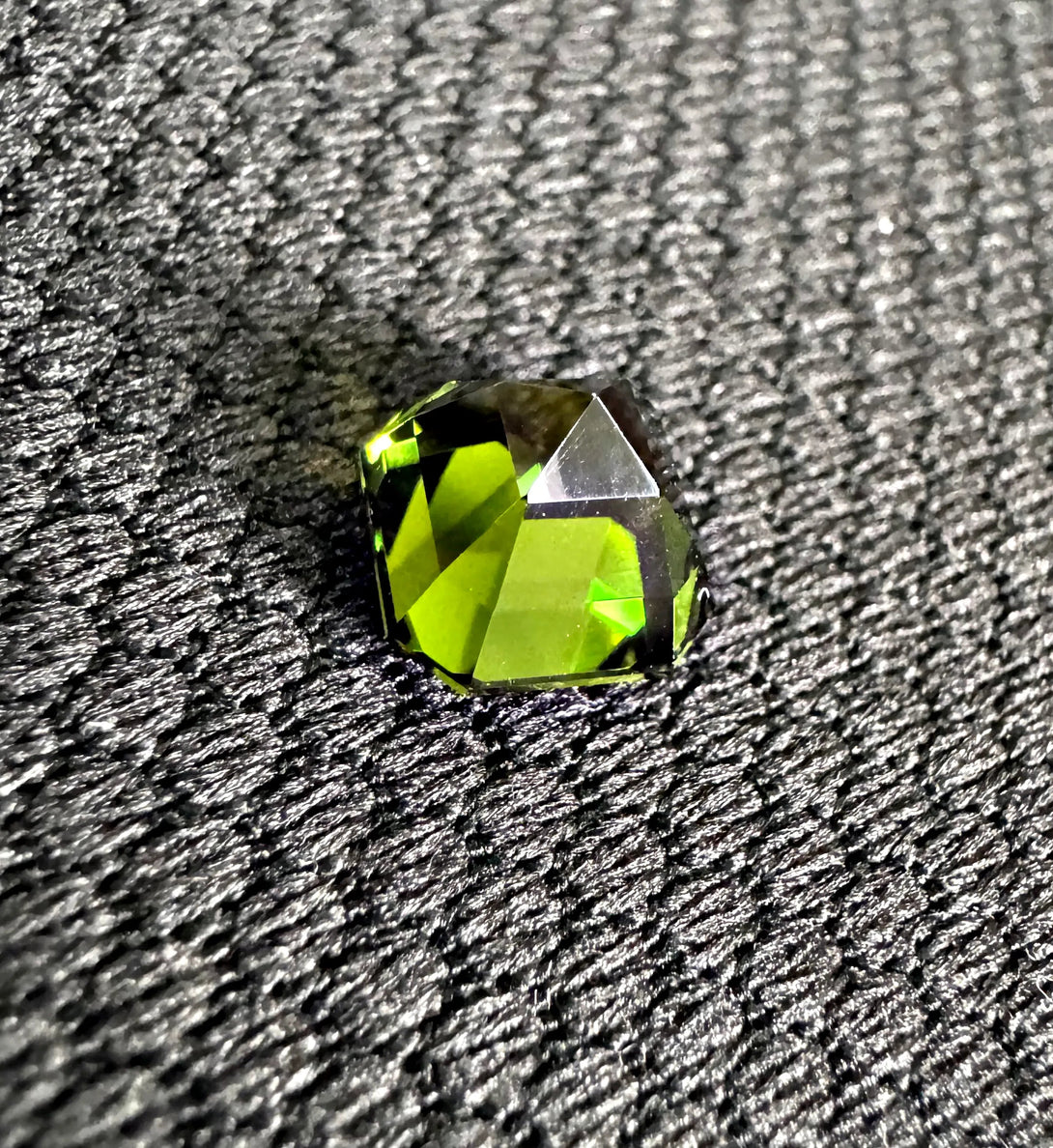 3.76 CT CHROME TOURMALINE | ASSCHER CUT MASTERPIECE - LUVICI GEMS INTERNATIONAL