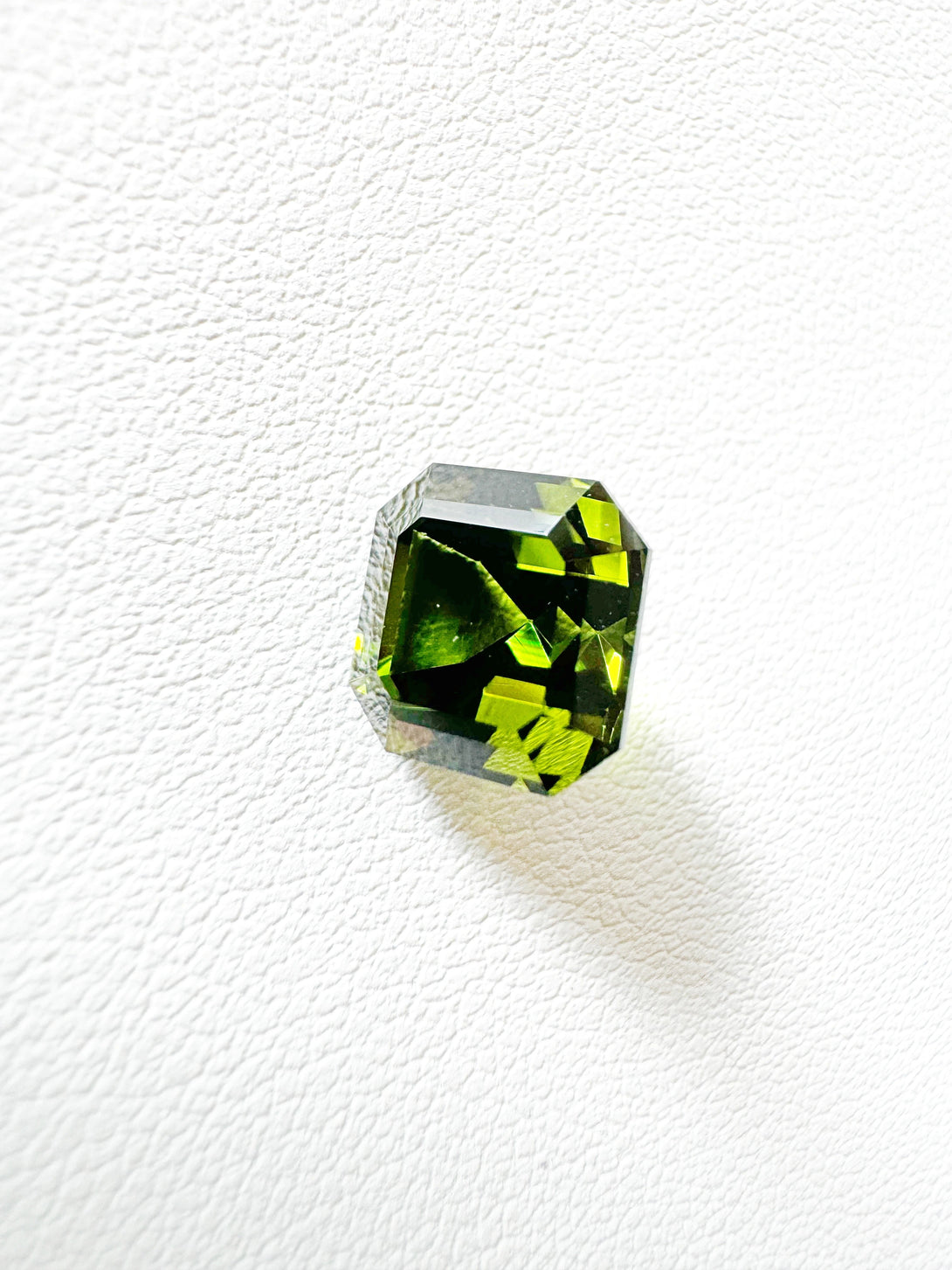 3.76 CT CHROME TOURMALINE | ASSCHER CUT MASTERPIECE - LUVICI GEMS INTERNATIONAL