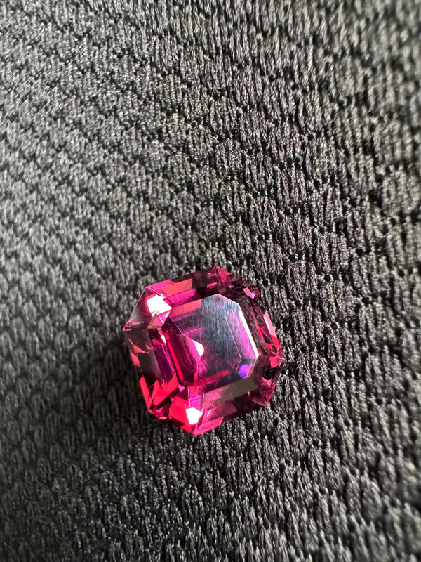 4.87 ct Tanga Rhodolite Garnet | The Velvet Mirage - LUVICI GEMS INTERNATIONAL