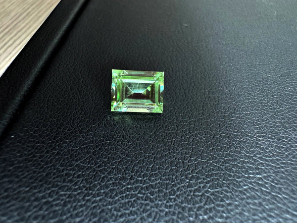 Baguette Excellence | 1.74ct Grossular Mint Garnet - LUVICI GEMS INTERNATIONAL