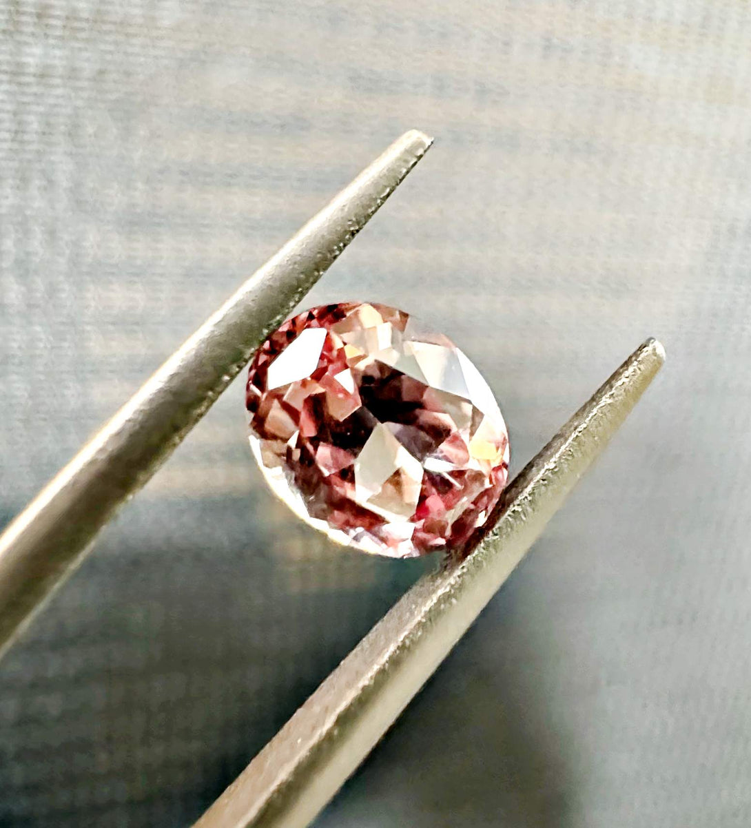 The Lumina Draconis | 1.18 Dragon Garnet from Lindi - LUVICI GEMS INTERNATIONAL