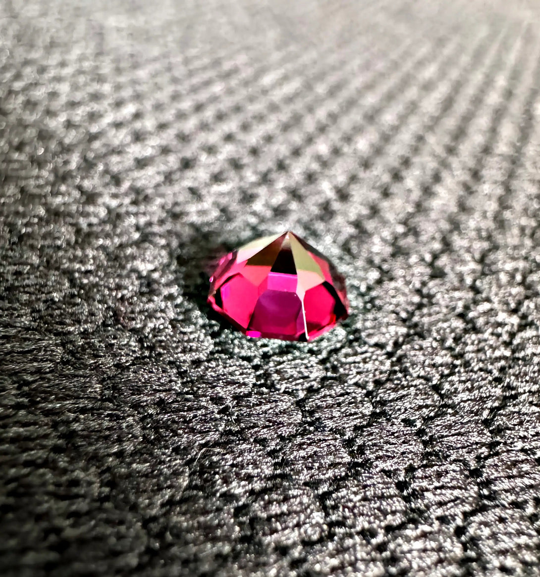 1.3 ct Rhodolite Umbalite Garnet | Beauty in Pink | The Magenta Bloom - LUVICI GEMS INTERNATIONAL