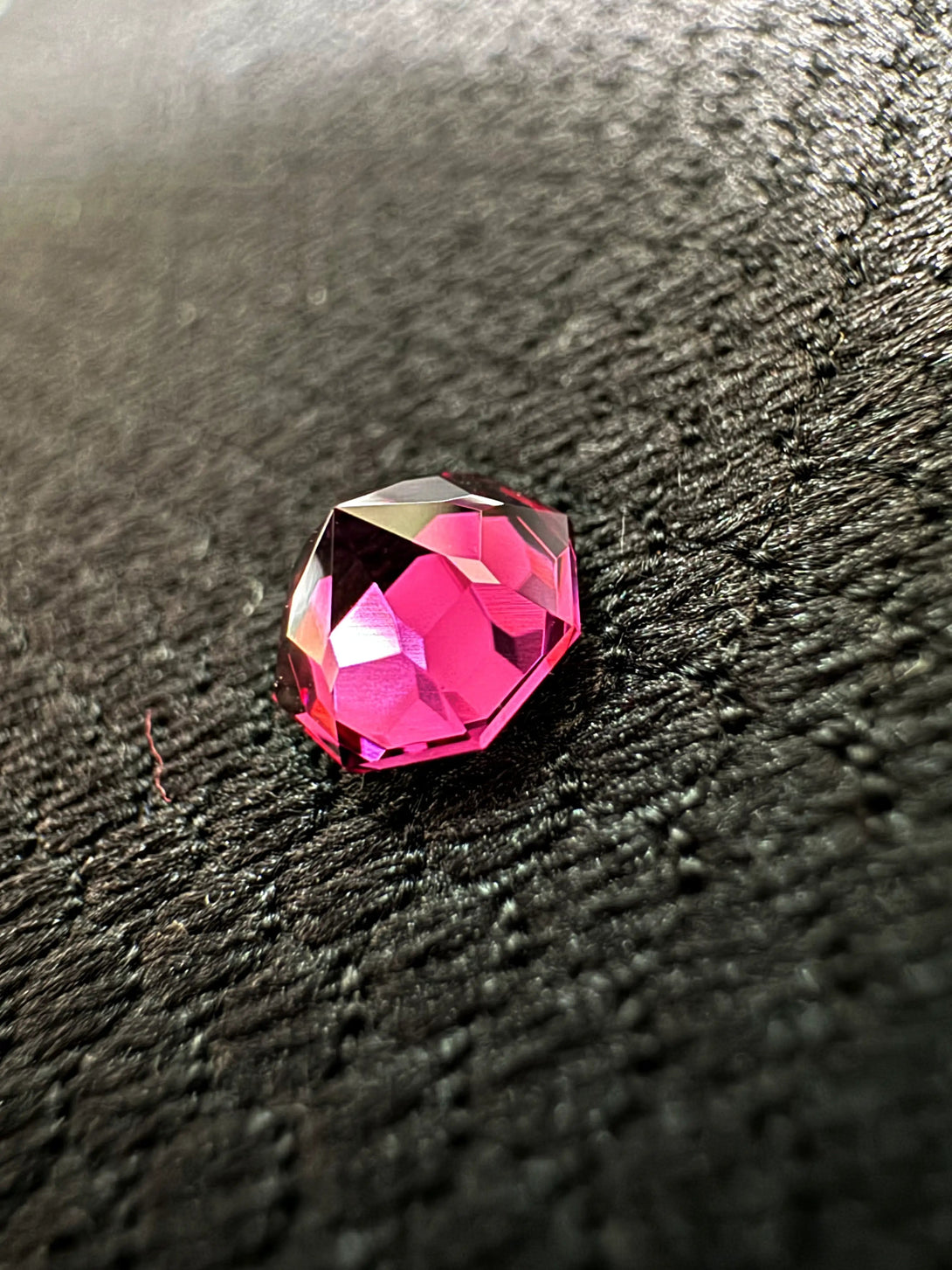 1.3 ct Rhodolite Umbalite Garnet | Beauty in Pink | The Magenta Bloom - LUVICI GEMS INTERNATIONAL