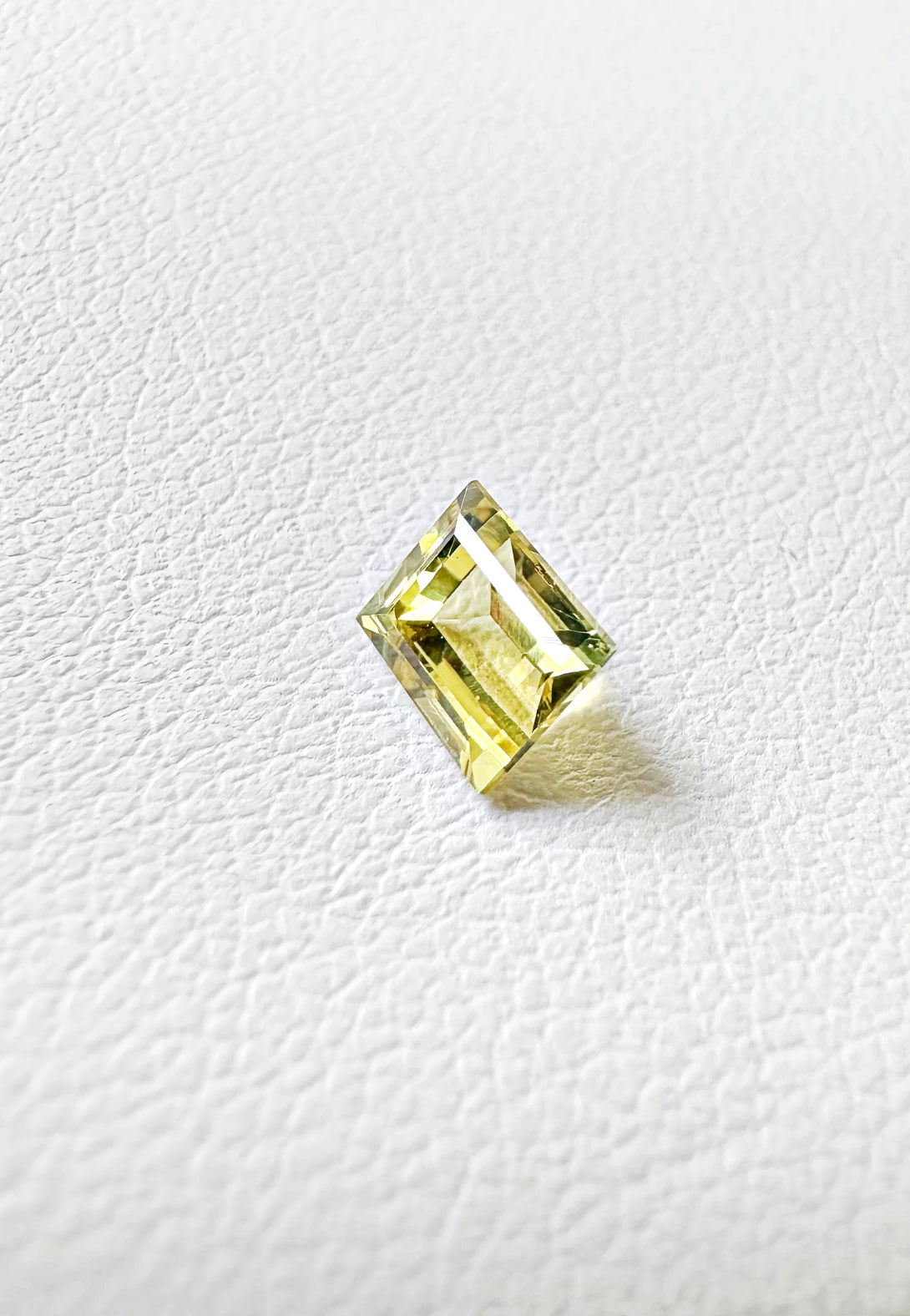 The Canary |Yellow Baguette Sapphire 0.85ct - LUVICI GEMS INTERNATIONAL