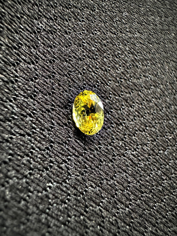 The Oval Canary | 0.7ct Oval Sapphire - LUVICI GEMS INTERNATIONAL