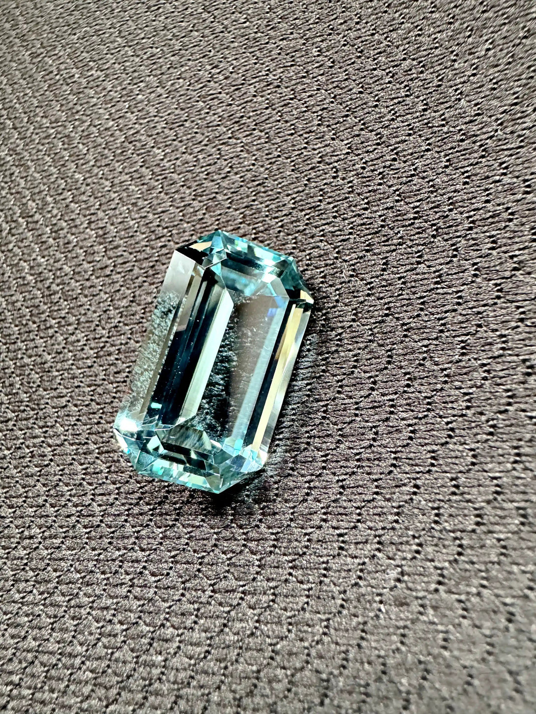 Sky Blue Azuréen Aquamarine 20.93ct | An ode to the mines of Nampula - LUVICI GEMS INTERNATIONAL
