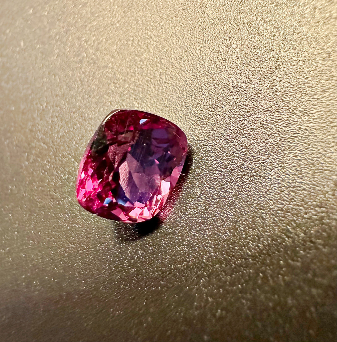 The Optical Illusionist | Tanzanian Color Shift Garnet 5.46 ct LUVICI GEMS INTERNATIONAL