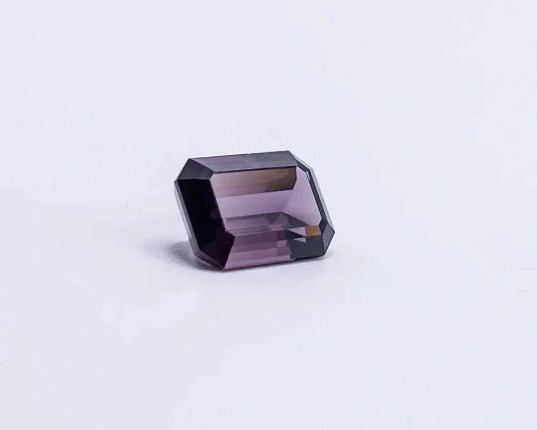 3.67 ct Imperial Aubergine Purple Spinel | A Crown Jewel from the Heart of Tanzania - LUVICI GEMS INTERNATIONAL
