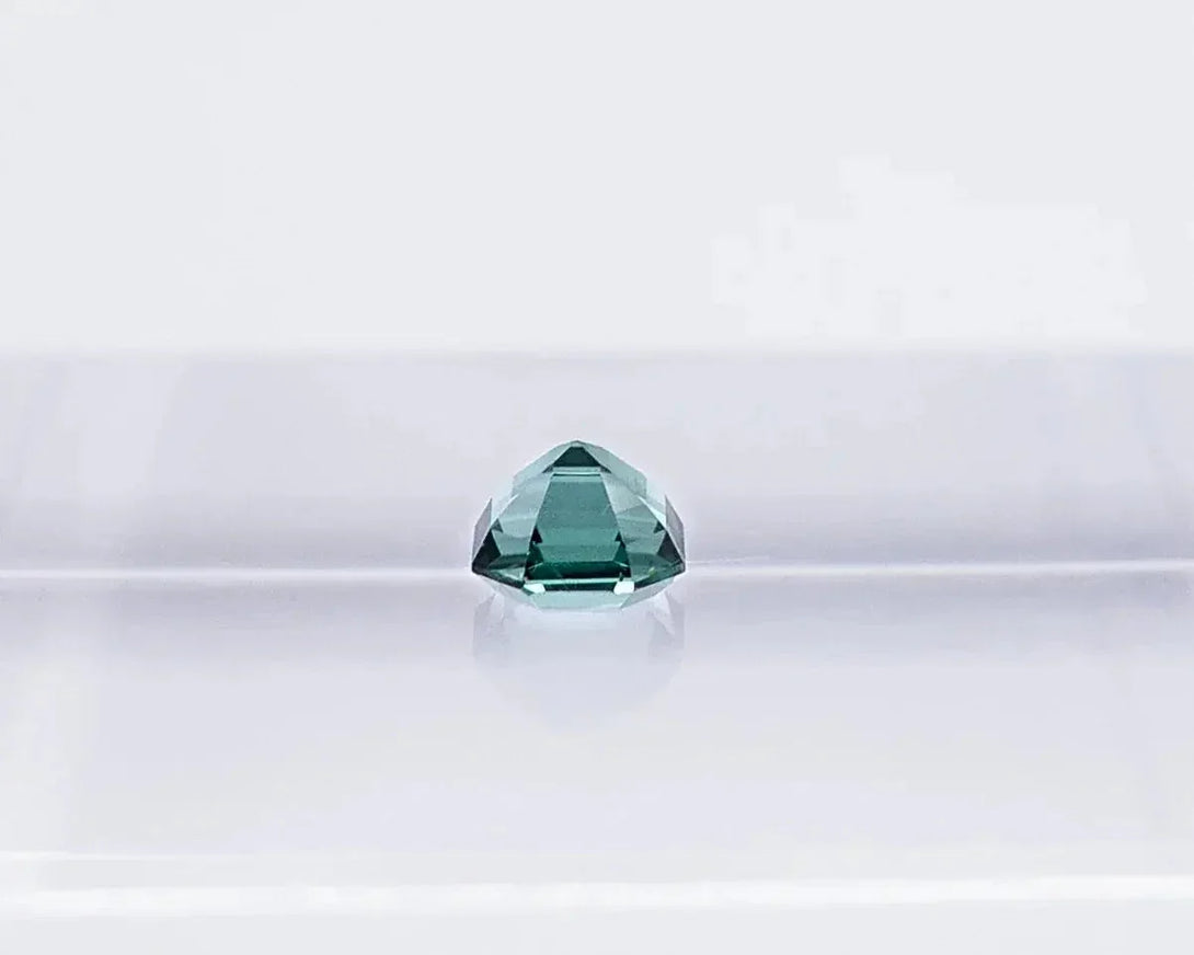 "1.95 ct Lagoon Tourmaline | A Mesmerizing Ode to Liquid Elegance - LUVICI GEMS INTERNATIONAL"