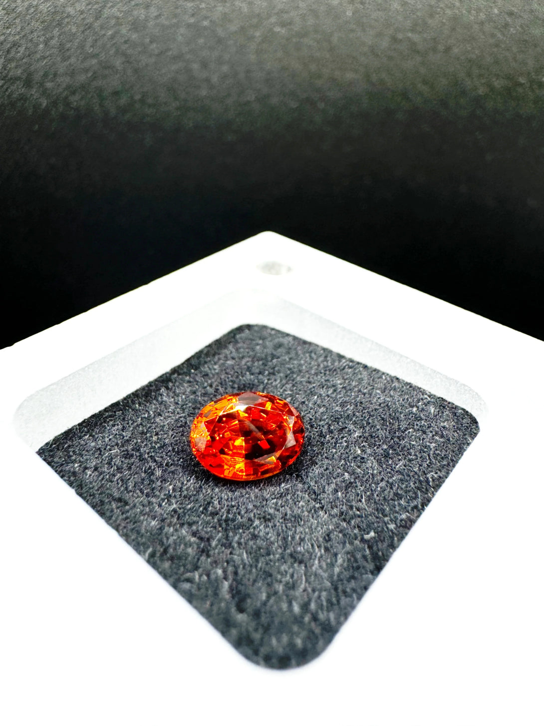 Bewildering Orange Rock Candy | Spessartite 1.77ct Oval LA MAISON | THE OFFICIAL LUVICI STORE