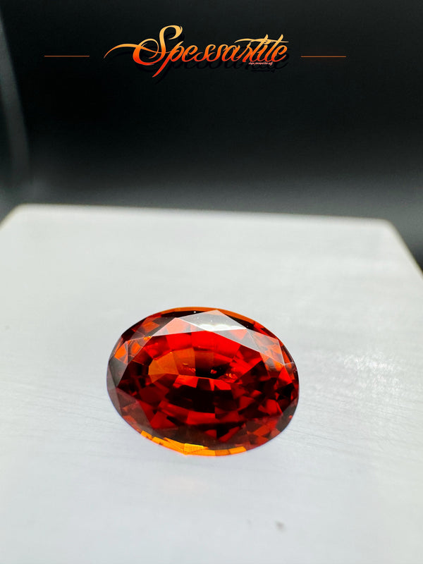 Bewildering Orange Rock Candy | Spessartite 1.77ct Oval LA MAISON | THE OFFICIAL LUVICI STORE