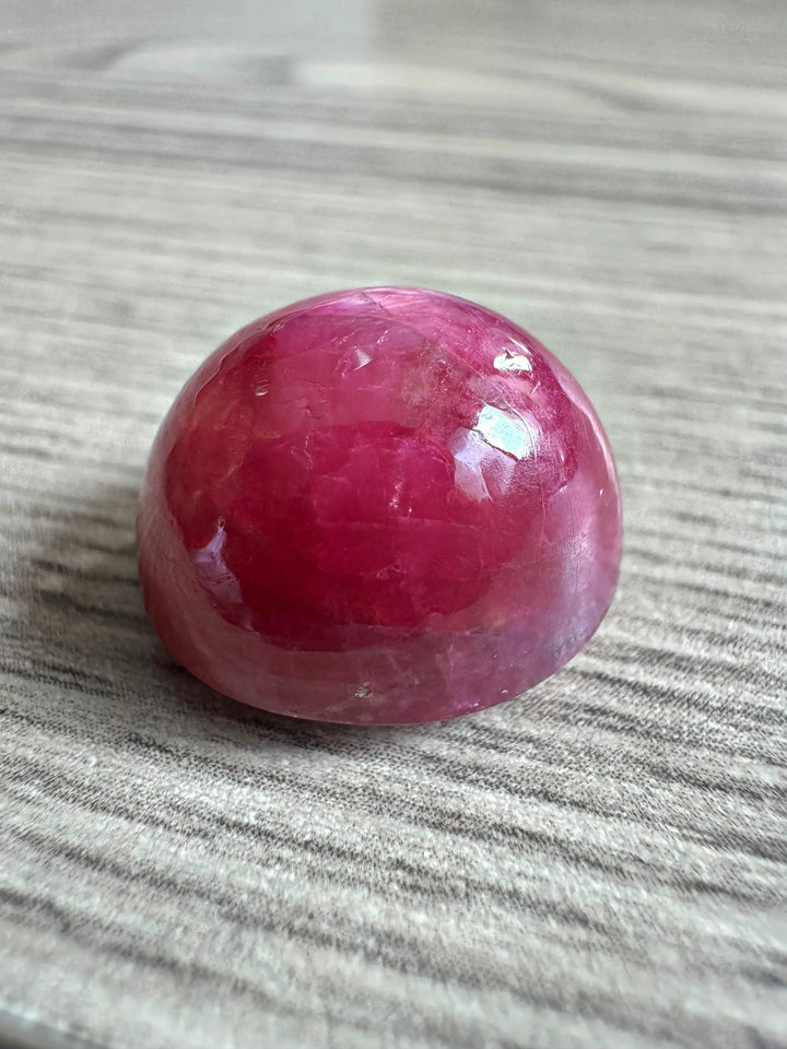 Kasigau Ruby Gemstone 32.73 ct – Premium Round Cabochon – LA